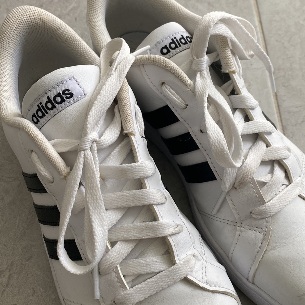 Adidas Shoes - Picture 4 of 8